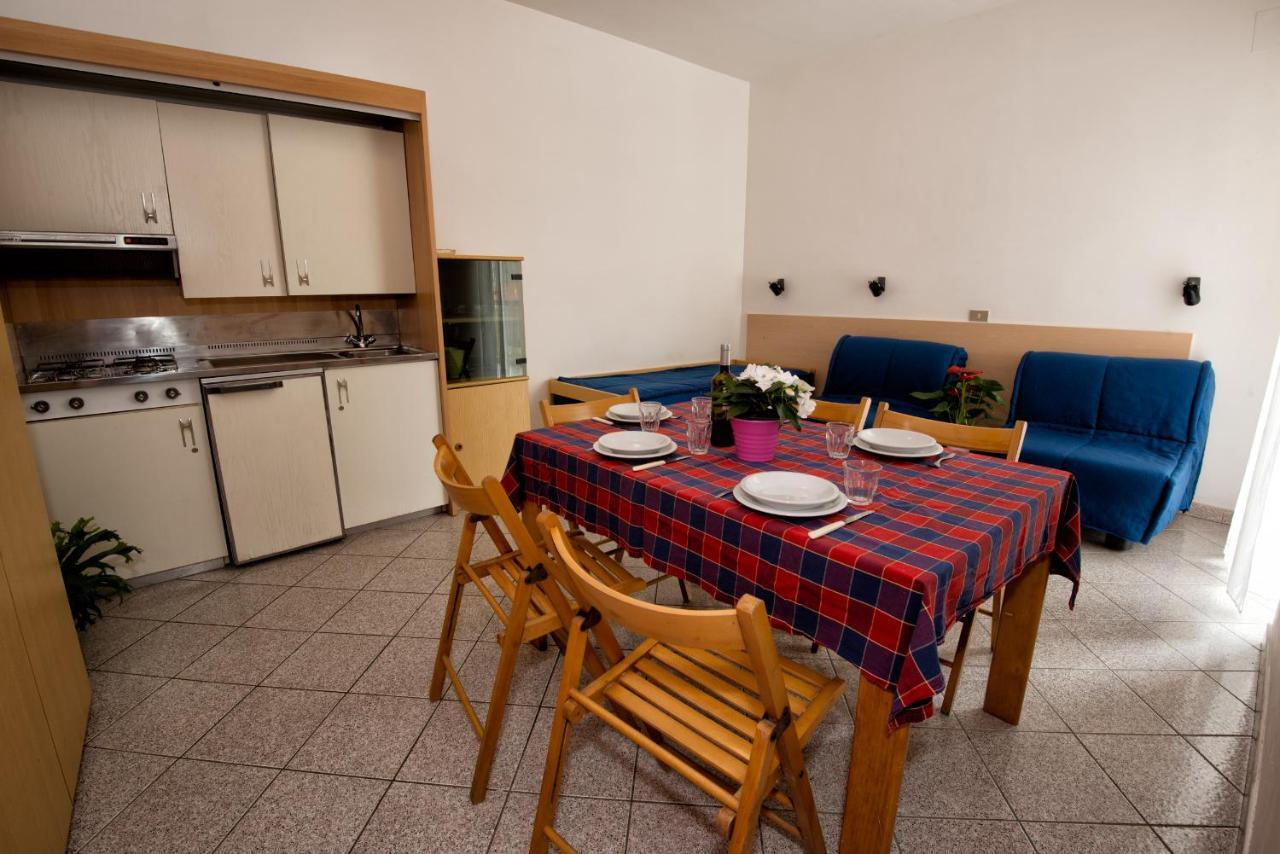 Apartment,940234393:JPEG